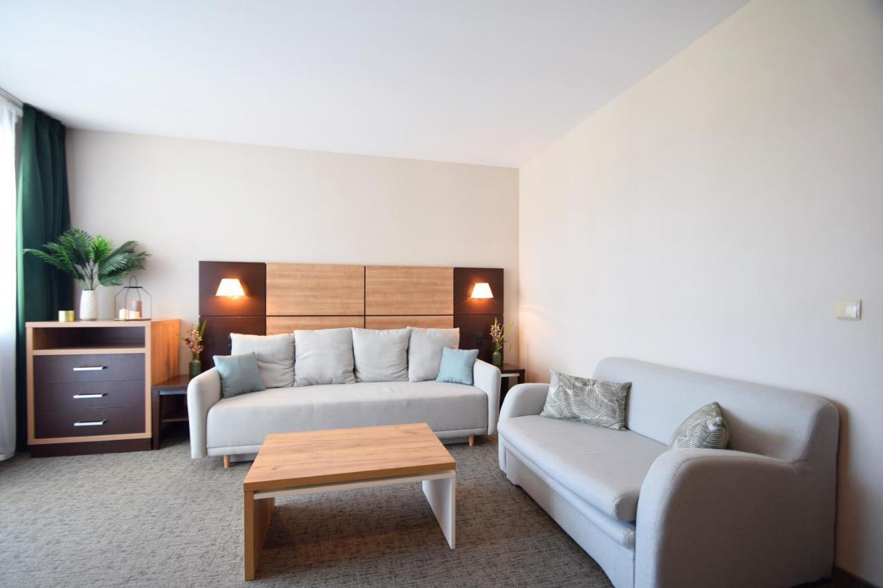 Apartament Prywatny W Diva Spa كولوبرزيغ المظهر الخارجي الصورة